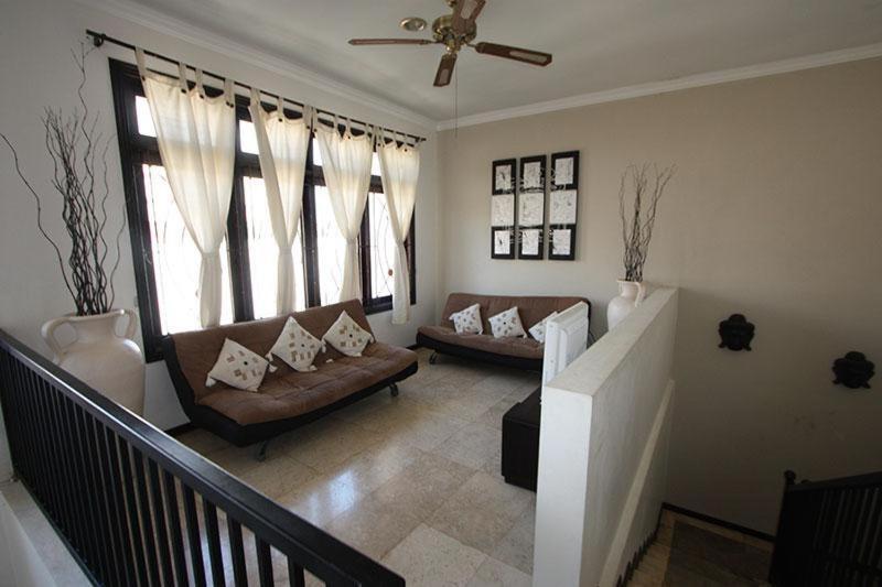 Villa Indah Kuta Royal - Private Pool - Optic Fiber High Speed Internet Экстерьер фото